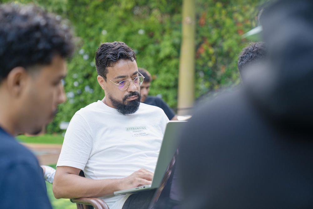 الكنز المدفون تحت الأقدام: عن المواهب المهملة داخل الشركات